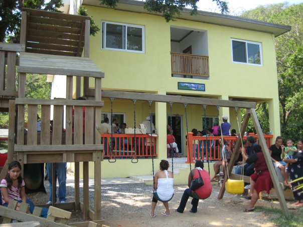 Patients awaiting treatment at La Clínica Esperanza